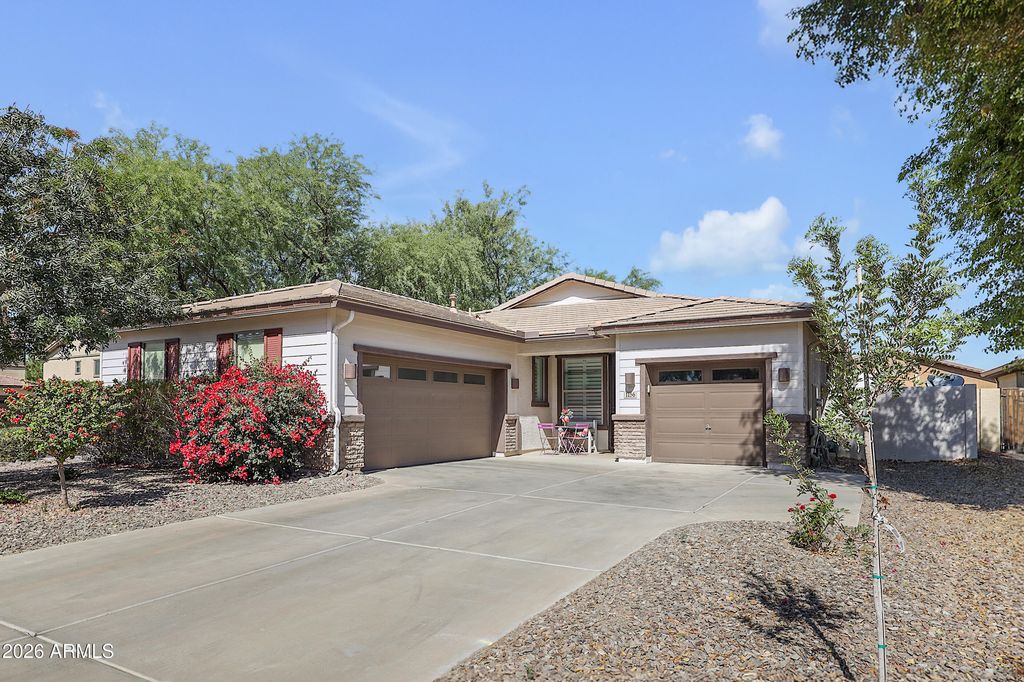 1156 E DUXBURY Court, Gilbert, AZ 85297