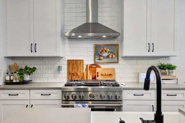 100 Crimson Street, Summerville, SC 29486