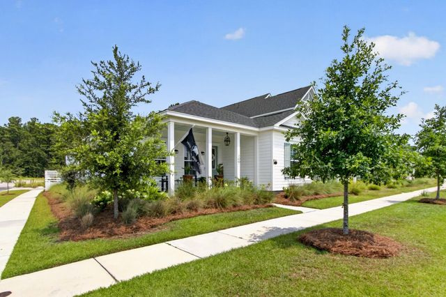 100 Crimson Street, Summerville, SC 29486