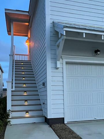 100 Crimson Street, Summerville, SC 29486