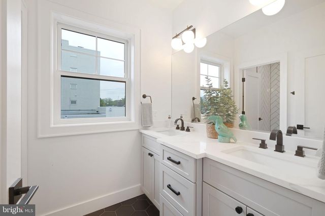 3714 FARRAGUT AVE, Kensington, MD 20895
