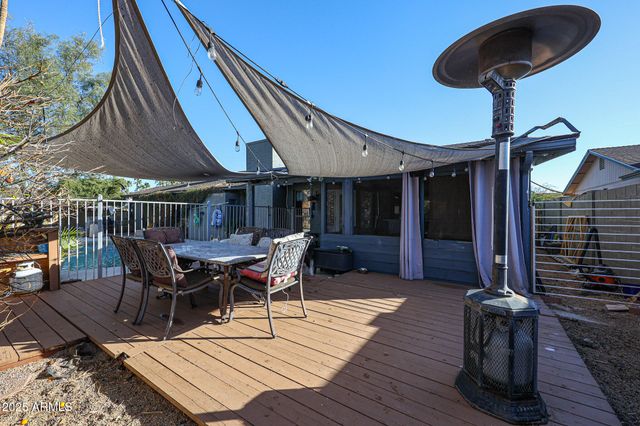 556 W KIVA Avenue, Mesa, AZ 85210