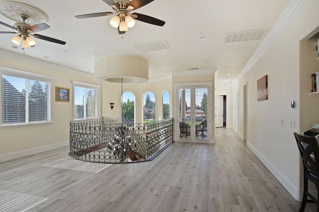 3205 Hillglen Ave, Modesto, CA 95355