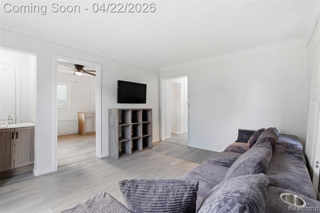 12727 Maiden Street, Detroit, MI 48213