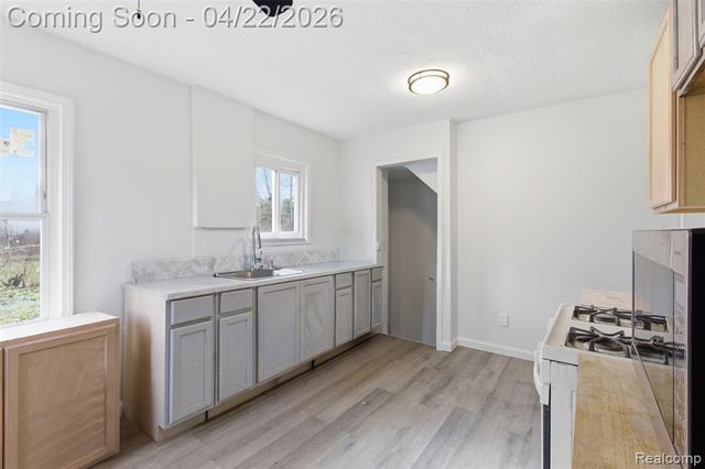 12727 Maiden Street, Detroit, MI 48213