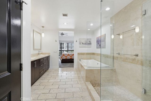 402 Rockefeller 418, Irvine, CA 92612