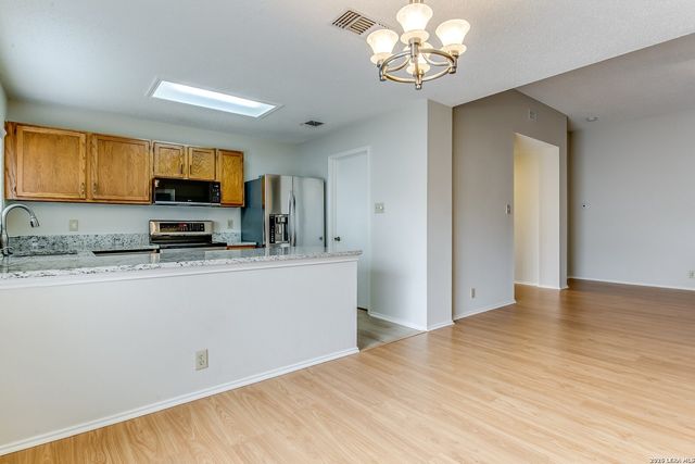 11018 Almond Park, San Antonio, TX 78249