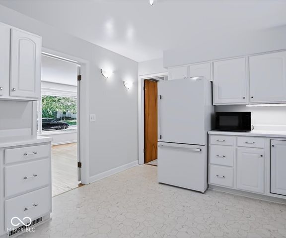 811 S Eastside Drive, Bloomington, IN 47401