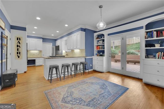 1543 Laurel Park Circle NE, Atlanta, GA 30329