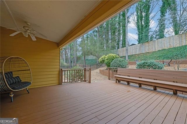 1543 Laurel Park Circle NE, Atlanta, GA 30329