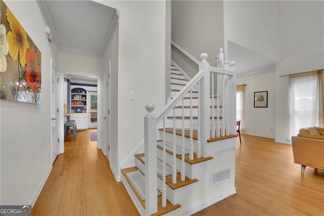 1543 Laurel Park Circle NE, Atlanta, GA 30329