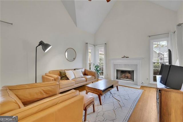 1543 Laurel Park Circle NE, Atlanta, GA 30329