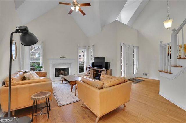 1543 Laurel Park Circle NE, Atlanta, GA 30329