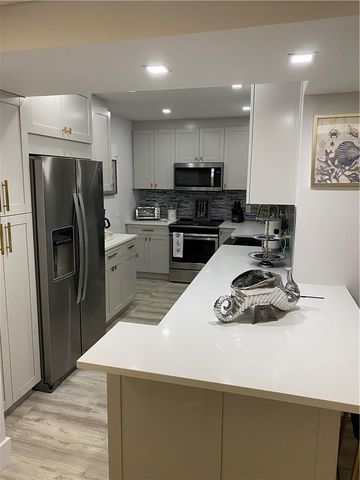4250 GALT OCEAN Drive 9F, Fort Lauderdale, FL 33308