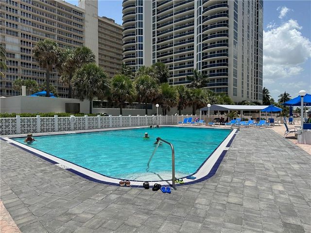 4250 GALT OCEAN Drive 9F, Fort Lauderdale, FL 33308