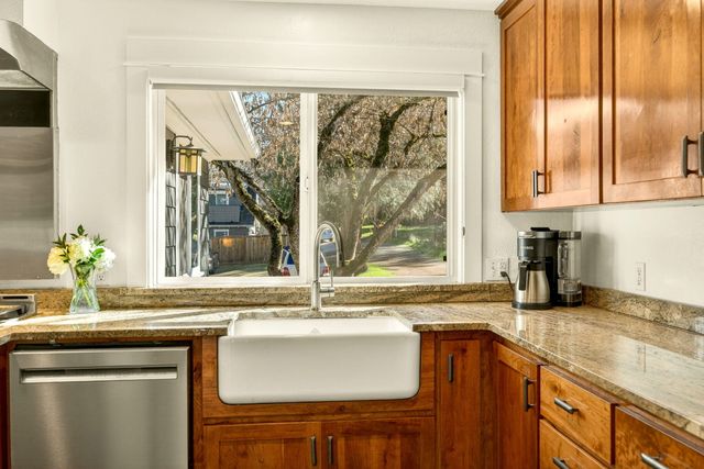 120 Graham Street, Jacksonville, OR 97530