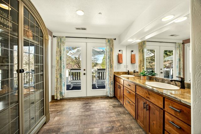 120 Graham Street, Jacksonville, OR 97530