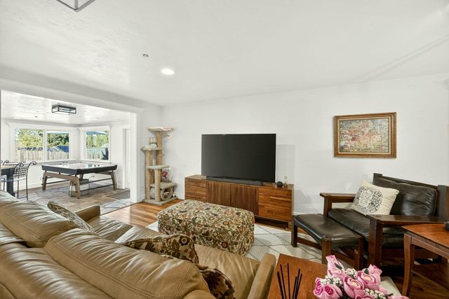 120 Graham Street, Jacksonville, OR 97530