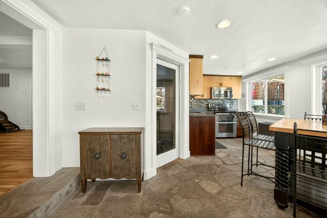 120 Graham Street, Jacksonville, OR 97530