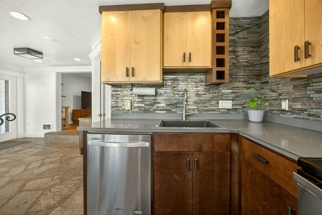 120 Graham Street, Jacksonville, OR 97530