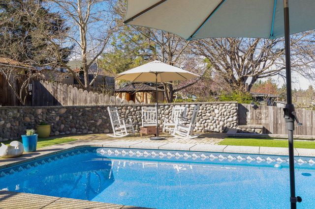 120 Graham Street, Jacksonville, OR 97530