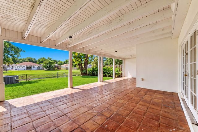 20816 SW 103rd Pl, Cutler Bay, FL 33189