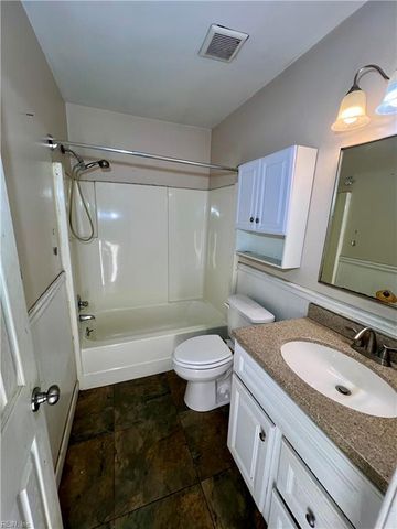 119 Admiral CT, Hampton, VA 23669