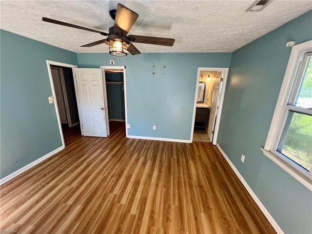 119 Admiral CT, Hampton, VA 23669