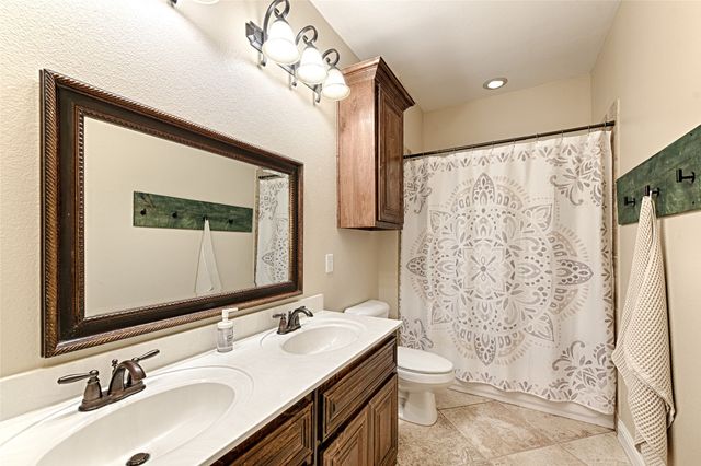 812 Lake Meadow Lane, Little Elm, TX 75068