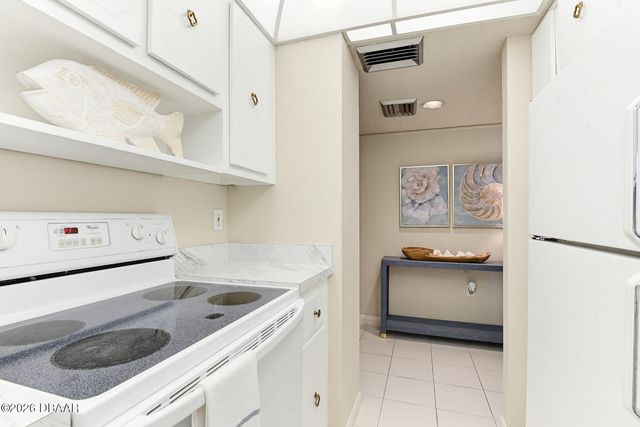 3051 S Atlantic Ave Apt 403, Daytona Beach Shores, FL 32118