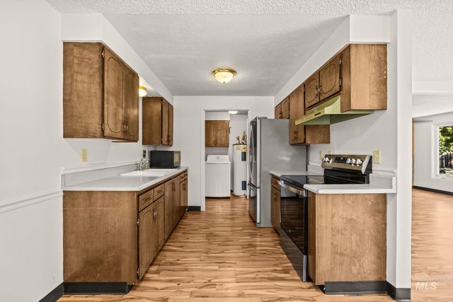 2440 S Virginia, Boise, ID 83705