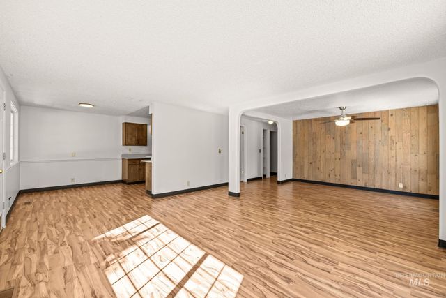 2440 S Virginia, Boise, ID 83705