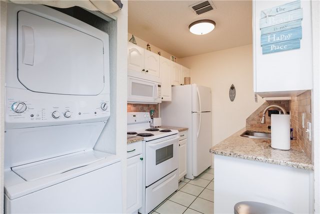 14428 Compass St 208, Corpus Christi, TX 78418