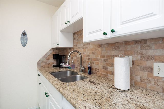 14428 Compass St 208, Corpus Christi, TX 78418