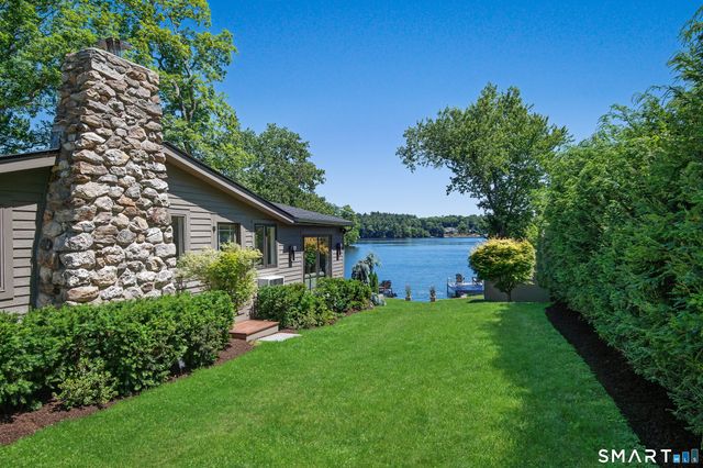 112 West Lake Road 112, Woodbury, CT 06798