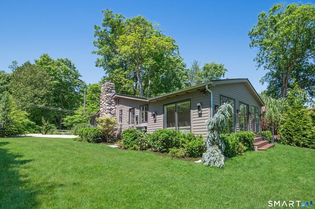 112 West Lake Road 112, Woodbury, CT 06798