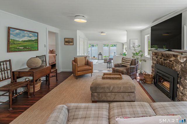 112 West Lake Road 112, Woodbury, CT 06798
