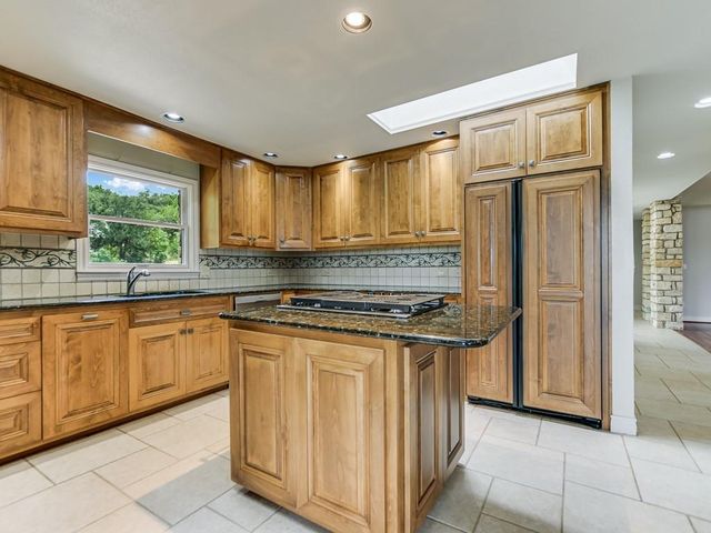 1200 Hi Circle S, Horseshoe Bay, TX 78657