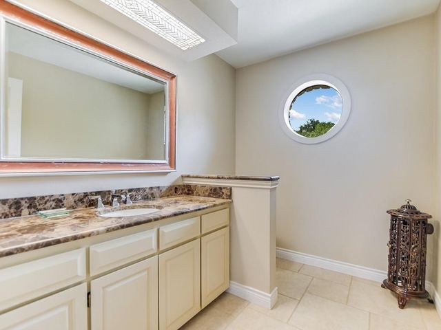 1200 Hi Circle S, Horseshoe Bay, TX 78657