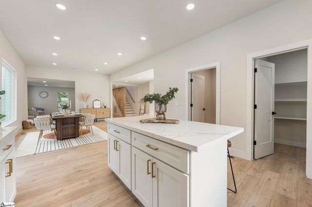 212 Colonels Road, Pendleton, SC 29670
