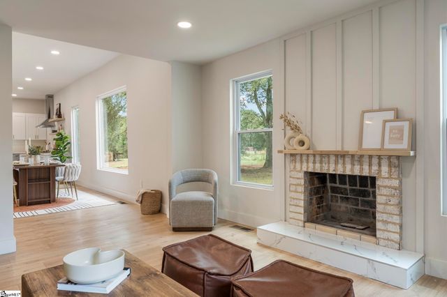 212 Colonels Road, Pendleton, SC 29670