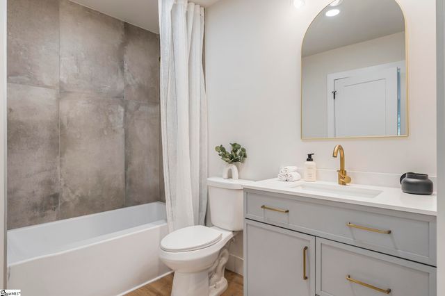 212 Colonels Road, Pendleton, SC 29670