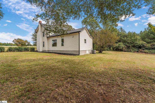 212 Colonels Road, Pendleton, SC 29670
