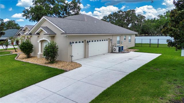 905 SQUARE LAKE DRIVE, Bartow, FL 33830