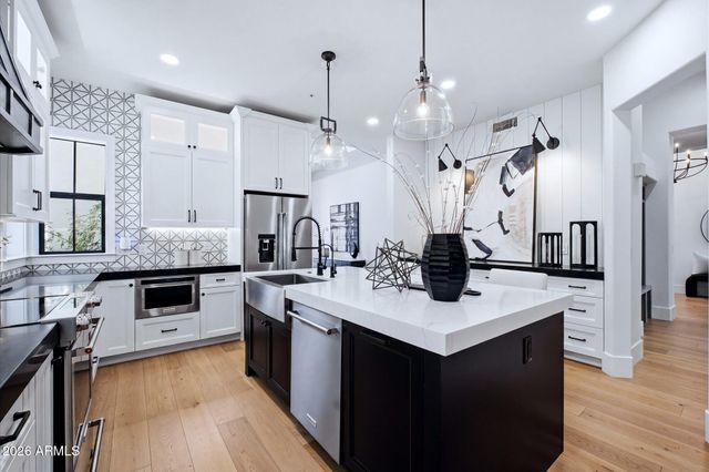 8953 E CAPTAIN DREYFUS Avenue, Scottsdale, AZ 85260