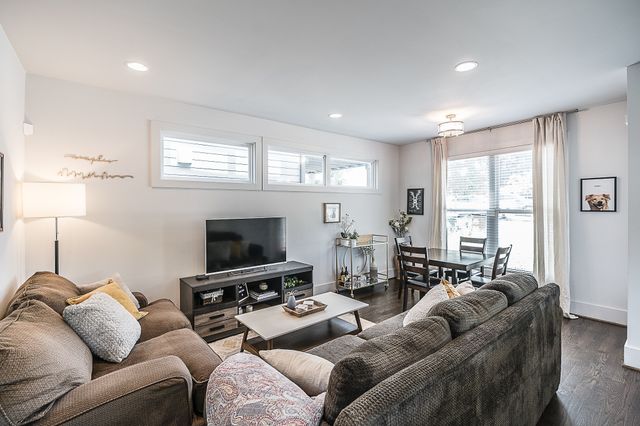 5925 Robertson Ave, Nashville, TN 37209
