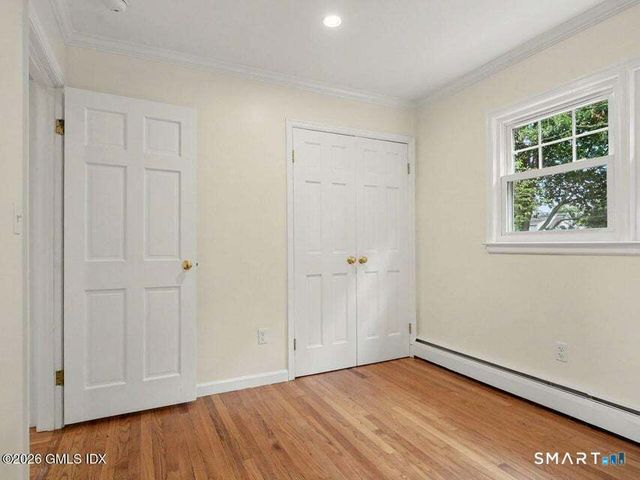 5 Raphael Place, Greenwich, CT 06878
