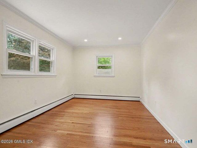 5 Raphael Place, Greenwich, CT 06878
