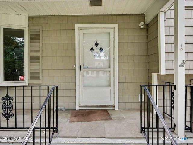 5 Raphael Place, Greenwich, CT 06878