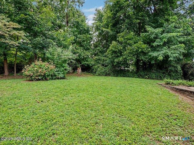 5 Raphael Place, Greenwich, CT 06878